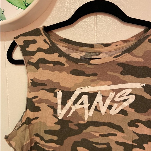 Vans cut off tank - Picture 2 of 2